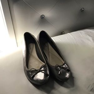 Alfani StepNflex women’s 7 sliver flats